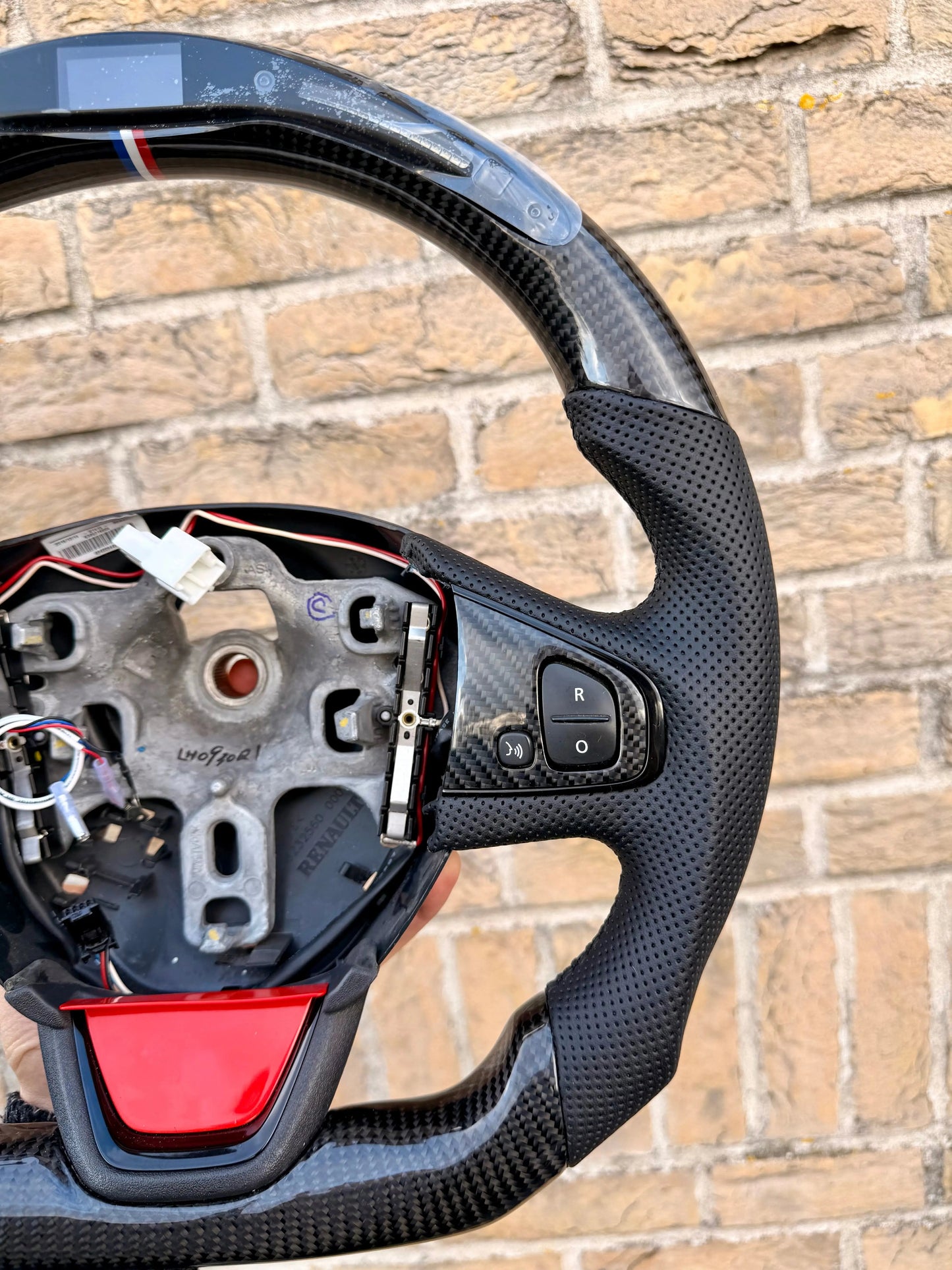 Volant Carbone – Renault Clio 4 RS (Shift-Light intégré) FlexOAuto