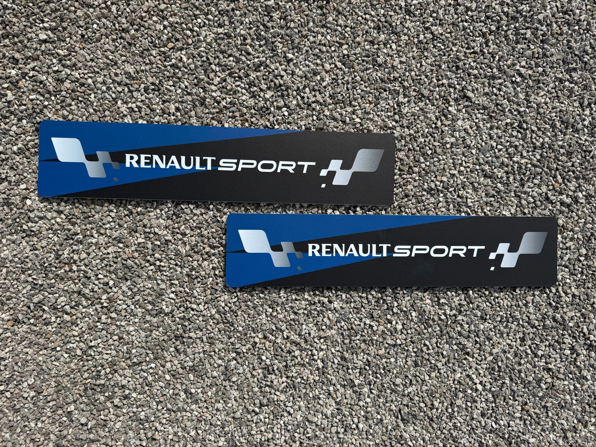 Caches Plaques Renault Sport – Édition Exclusive FlexOAuto