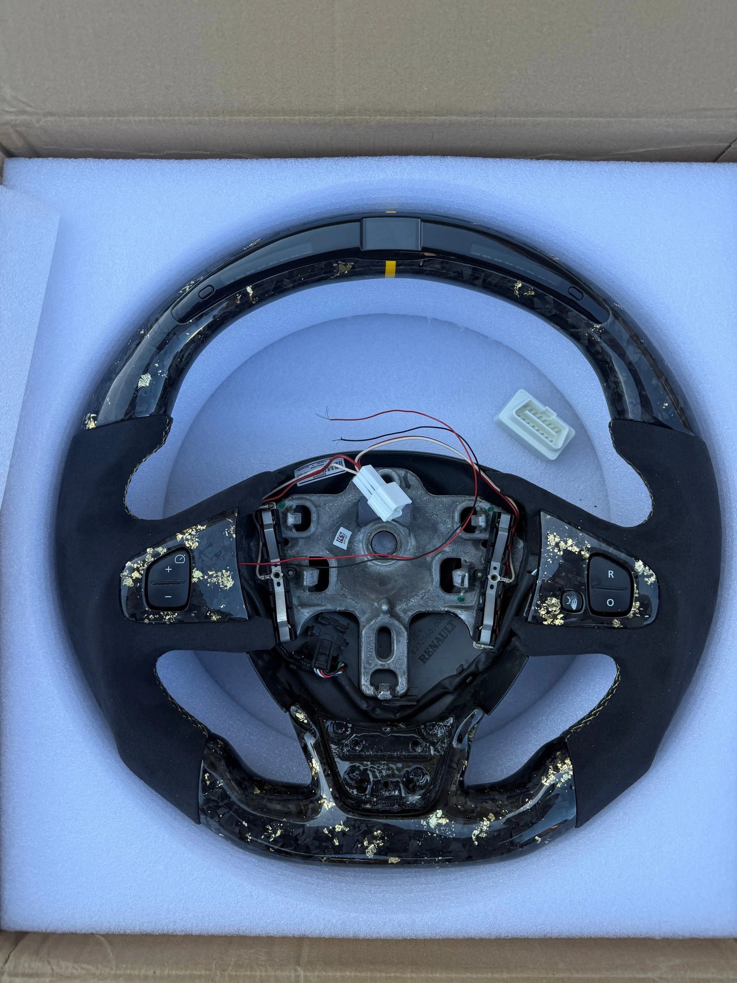 Volants Carbone LED Shiftlight – Clio 4 RS FlexOAuto