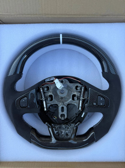 Volant Carbone Clio 4 RS – Surpiqûres blanches & repère racing FlexOAuto