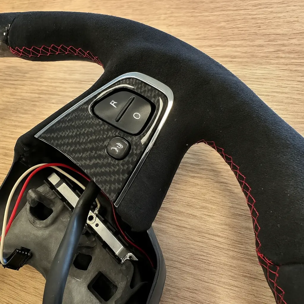 Volant carbone Clio 4 Rs shiftlight FlexOAuto